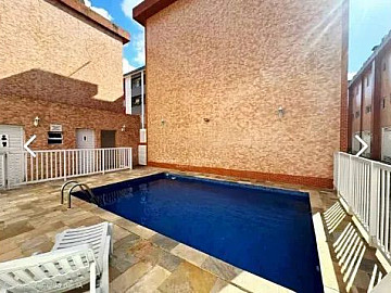 Casa em Villagio no Marape