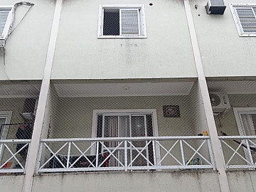 Casa em condom�nio, 147m� 3 quartos 4 wc 2 vagas garage