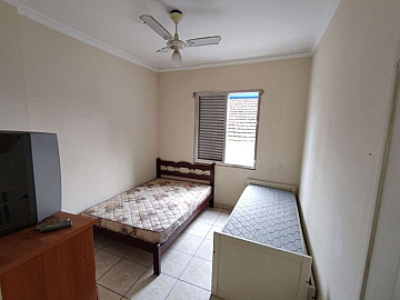 Apto 02 Quartos 01 Sala cozinha Wc * 200m da praia