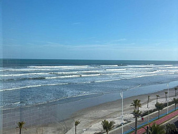 Apartamento com 2 quartos 1 Su�te em Mongagu� Frente Mar