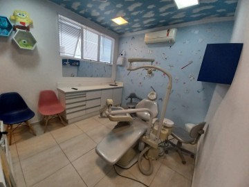 Consultório Odontológico com 2 salas montadas
